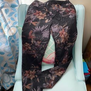 Chico’s So Slimming black jeans with print